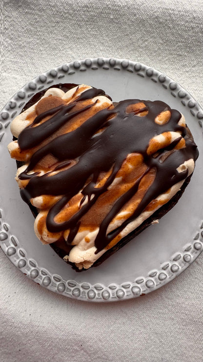 Mini Twix Heart Cake